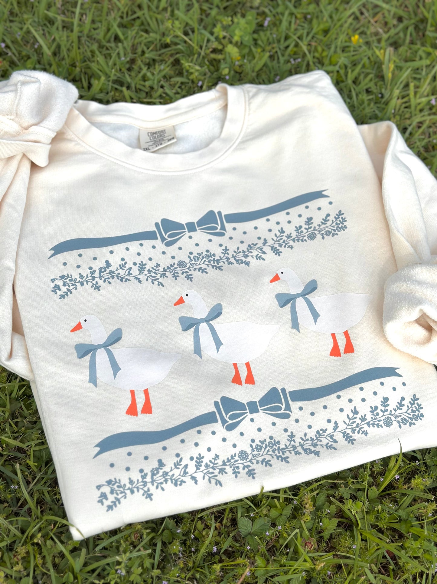 Vintage Geese 100% Cotton Lightweight Sweatshirt